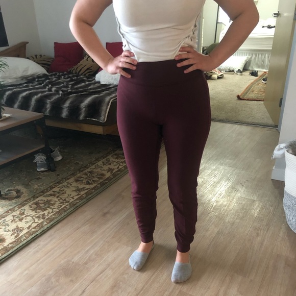 Lululemon align joggers - Picture 2 of 4